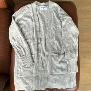 Old navy gray cardigan, size girls medium (8)